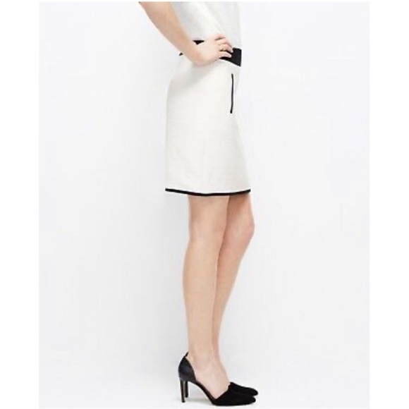 Ann Taylor Contrast Textured Knit Skirt | Sz 4 - Picture 3 of 10